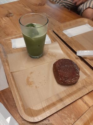  at Earth Bakery in Yokohama