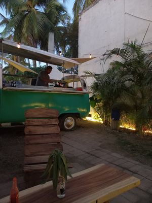 La Troca at El Armadillo - La Troca Zipolite in Zipolite