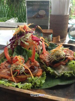 Raw Pizza at The Garden Kafe at The Yoga Barn in Ubud