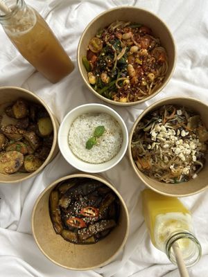 vegan noodles (spicy), vegan pad Thai, potato’s & eggplant + rice. Pineapple & Apple Juice   at Rau Ơi Eatery in Hoi An