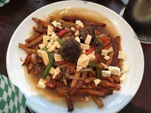 Poutine et boulettes de viande  at Vegan Rapide - Sherbrooke in Montreal