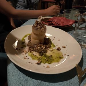 Oven-baked kohlrabi with rhubarb and hazelnuts at Meteo Restaurant & Beach Bar in Merano