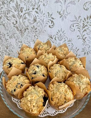 Muffins veganas at Nur Bakery in Orgiva