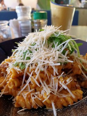 Pasta carbonara at Vieta in Vilnius