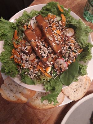 Tofu salad at Vieta in Vilnius
