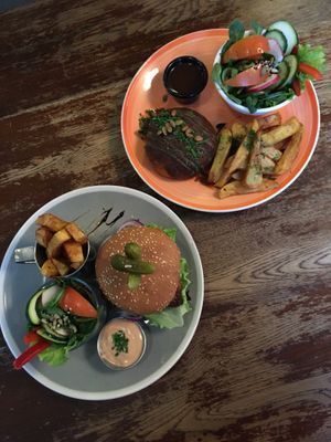 Soy burger and nutsteak at Vieta in Vilnius