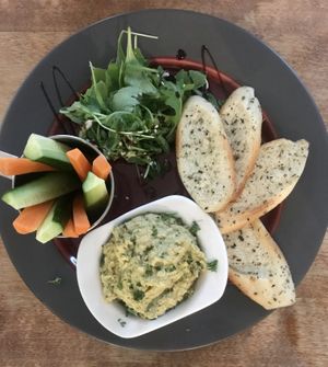 Humus at Vieta in Vilnius