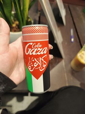 Cola at The Queery in Brighton