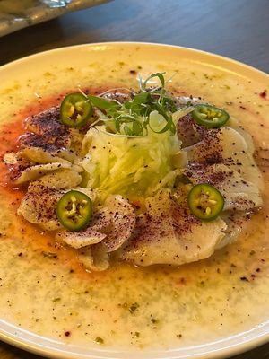 Tiradito no clam  at Bigan in Mexico City