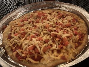 Vegan cheese and tomato pizza    at Tailgate Brewery - Music Row in Nashville