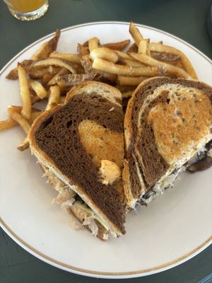Mushroom Reuben  at Veggeez  in Waxhaw