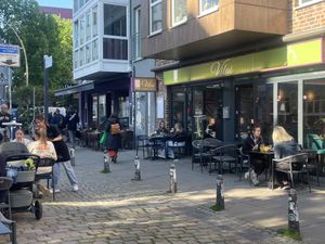 Outside seatingg  at Vilai Vegan House in Hamburg