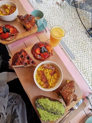 Vegan brunch at Nina 11 Comfort Bar in Lagos