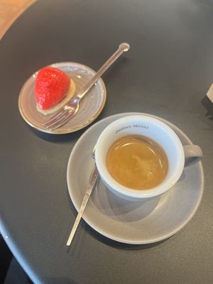 Fragola e caffe'  at Balance Patisserie in Pescara