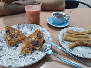 Rico desayuno vegan😻🥰 at Cafeteria Riglos in Jaca