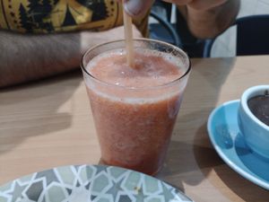 Zumo Peach paradise at Cafeteria Riglos in Jaca