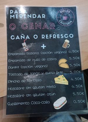 Carta con opciones vegan at Cafeteria Riglos in Jaca