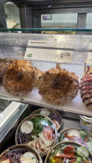 Donut spéculoos   at Panos  in Brussels