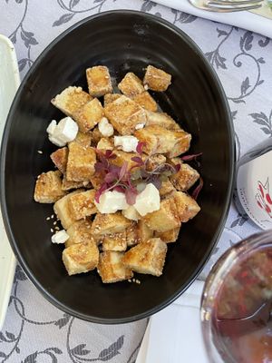 Berenjenas crujientes con queso opcional   at Vostra Llar in Palamos