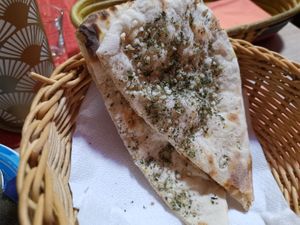 Nanan brot at Indian Mango in Munich