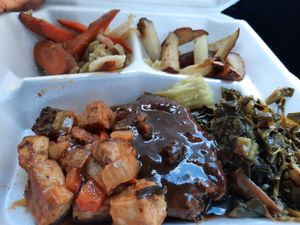 Off the Sunday Buffet 🙌 at Eden's Vegans in Raleigh