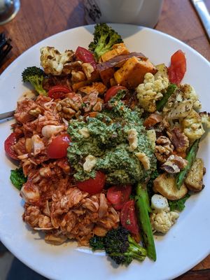 Pesto scramble with jackfruit at Harlow in Portland