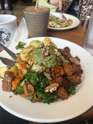 Pesto scramble with tempeh  at Harlow in Portland