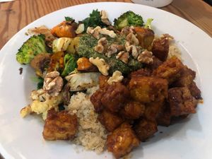 Garden Scramble with Walnut Basil Pesto (vegan) at Harlow in Portland