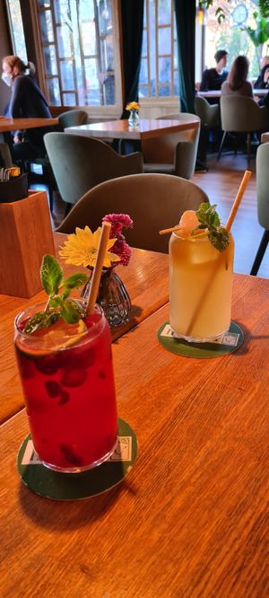 Selbstgemachte Drinks #Veganuary at Bodhi Vegan Living - St George in Hamburg