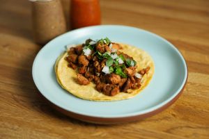 tacop de no-suadero vegano at Roots in Mexico City