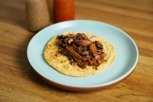 taco de champiñones at Roots in Mexico City