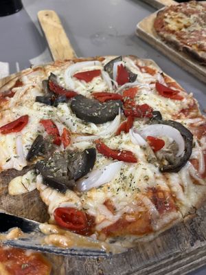 Vegan pizzaa  at Pizzeria La Pala in A Coruna