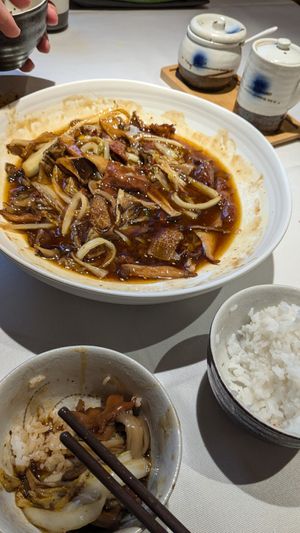 Spicy mushroom and cabbage dish at Liansu World in Beijing