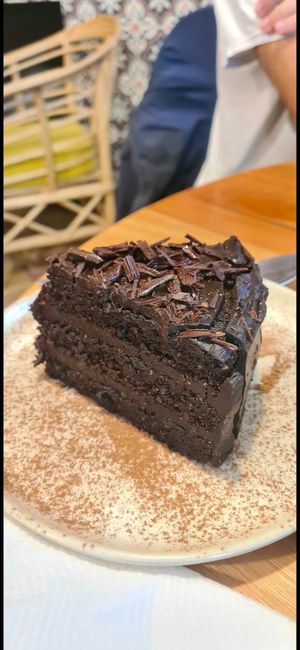 chocolate cake at Risa Casa de Te in El Bolson