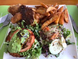 burger at Arbol de Seda in San Jose