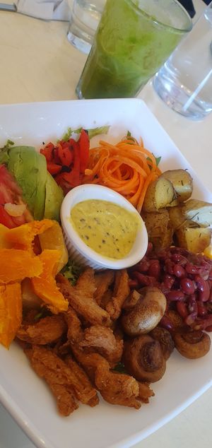 Tico bowl at Arbol de Seda in San Jose