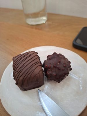  at Dates & Avocados Atelier in Barcelona