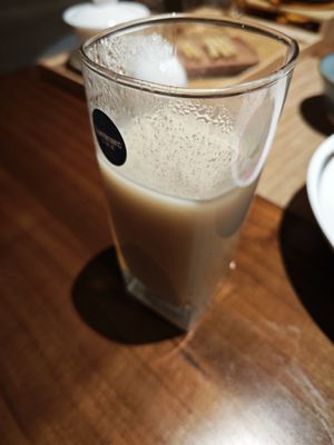 Brown Rice Juice at Qing Ya Cha Su - 青雅茶素 in Hangzhou