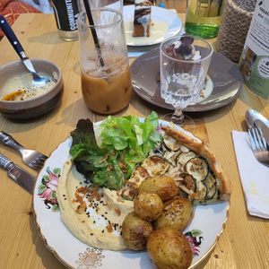 Tarte salée at Le Canithé in Toulouse
