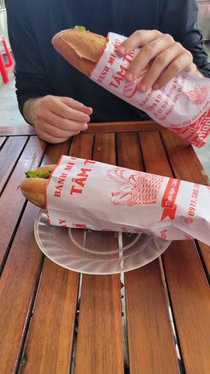 15000 dong for this awesome banh mi 👌 at Bánh Mỳ Chay Tâm Trí in Da Nang