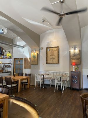 Tolles Interieur   at Sicily Cafe in Prague