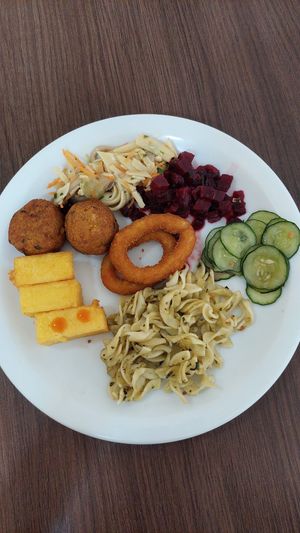 Options from the buffet at GES YU - Vegan Food in Sao Paulo