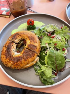 Vegan Antipasti Bagel 🥯 with side salad   at Hans liebt Kuchen in Stuttgart