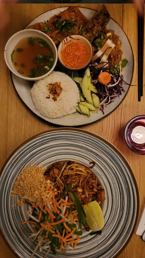 Pad Thai & P27 at Bếp Việt in Paris
