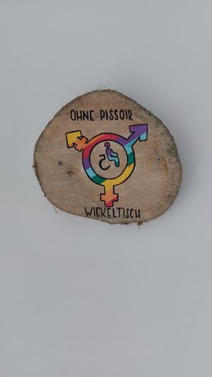 Ein "Alle" Klo at Lebenshof MutimBauch in Ottenhoefen Im Schwarzwald