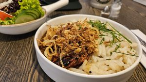 Zwiebelrostbraten 💚 at Lebenshof MutimBauch in Ottenhoefen Im Schwarzwald