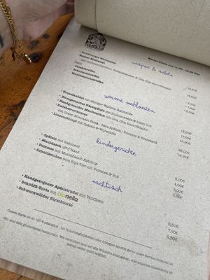 Menü (Torten variieren außerdem im Tagesangebot)  at Lebenshof MutimBauch in Ottenhoefen Im Schwarzwald