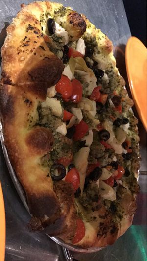 My first vegan pizza at Flying Saucer Pizza Company in Salem