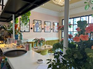 Vibes at Morning People in Marbella