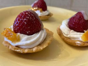Vegan Bottoncino con non-fettina e insalata russa at Enoteca Futura in Terracina